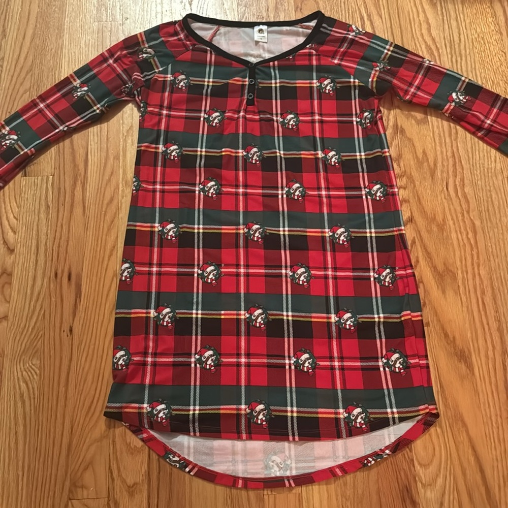 Buc-ee’s sleep shirt